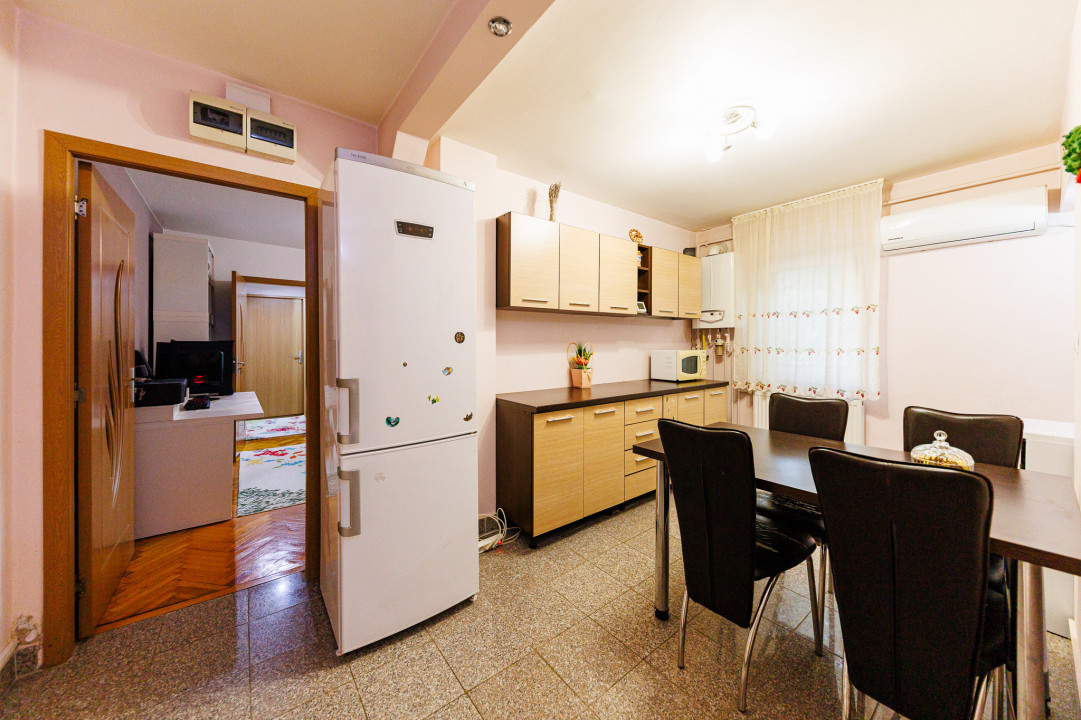 Apartament 3 camere, etaj 1, zona Dorobantilor/Modern- la cheie