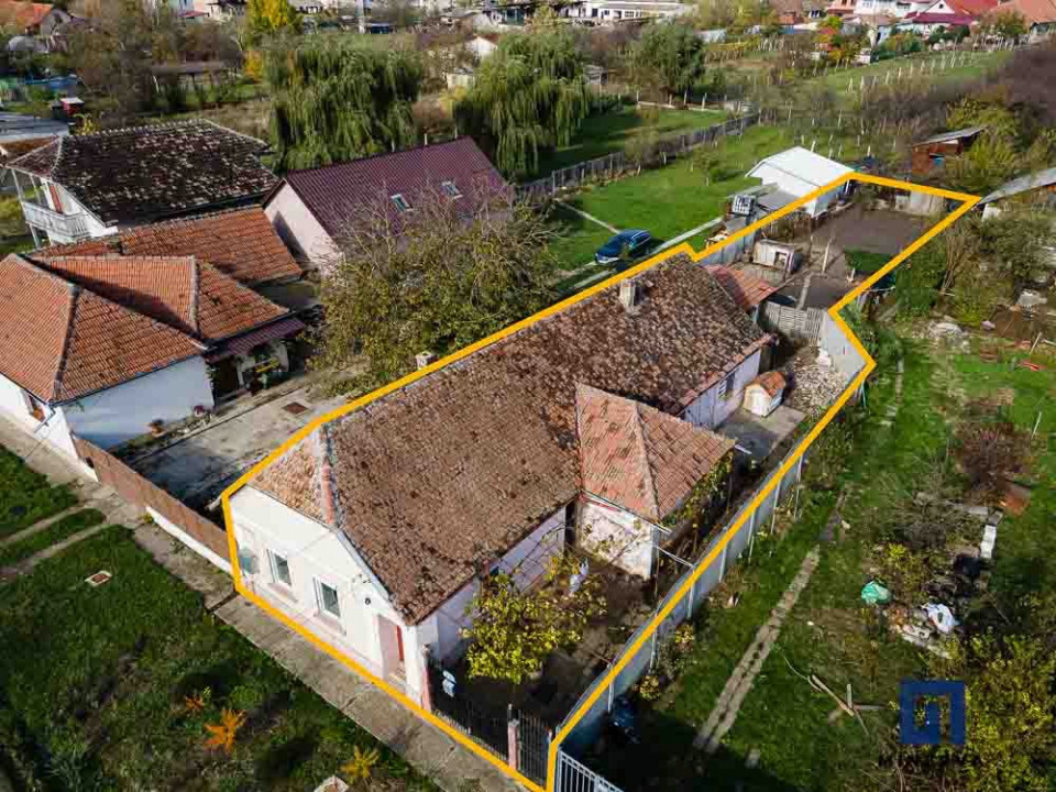 COMISION 0 % ! Casa individuala pe parter, 3 camere curte si gradina in Giarmata