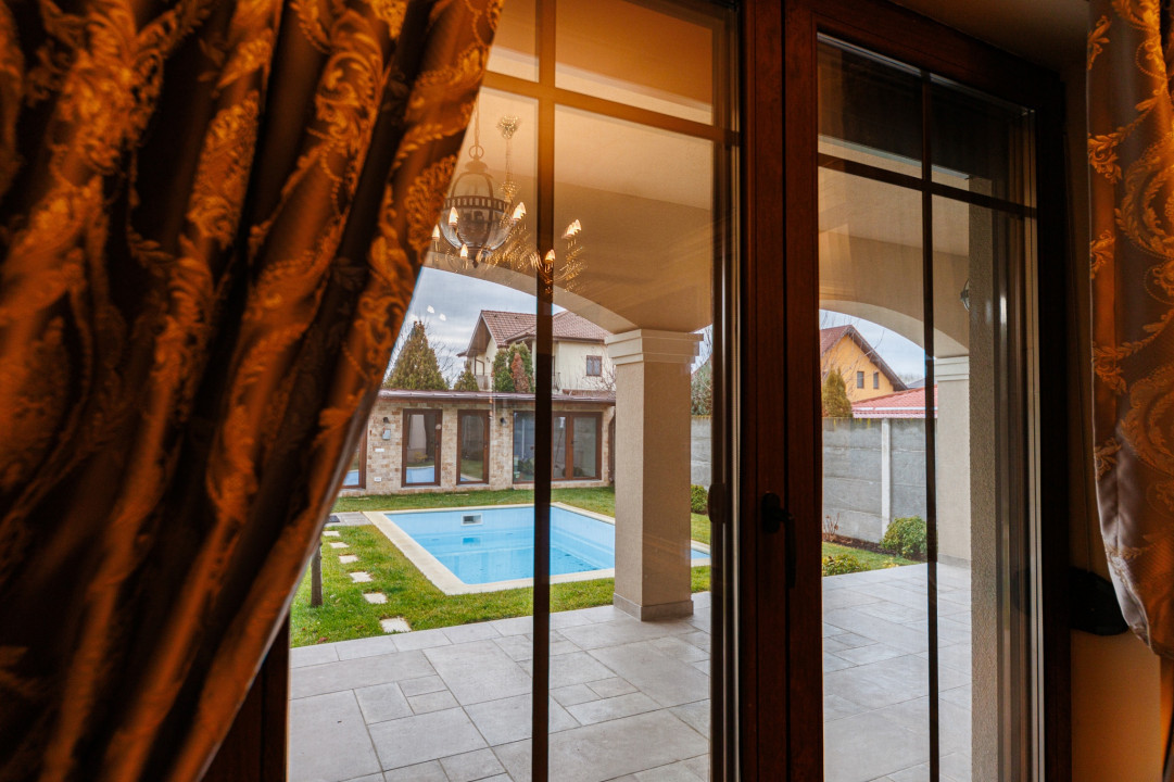 Casa de Lux cu Design Clasic și Piscină la limita dintre Timișoara și Dumbrăvița