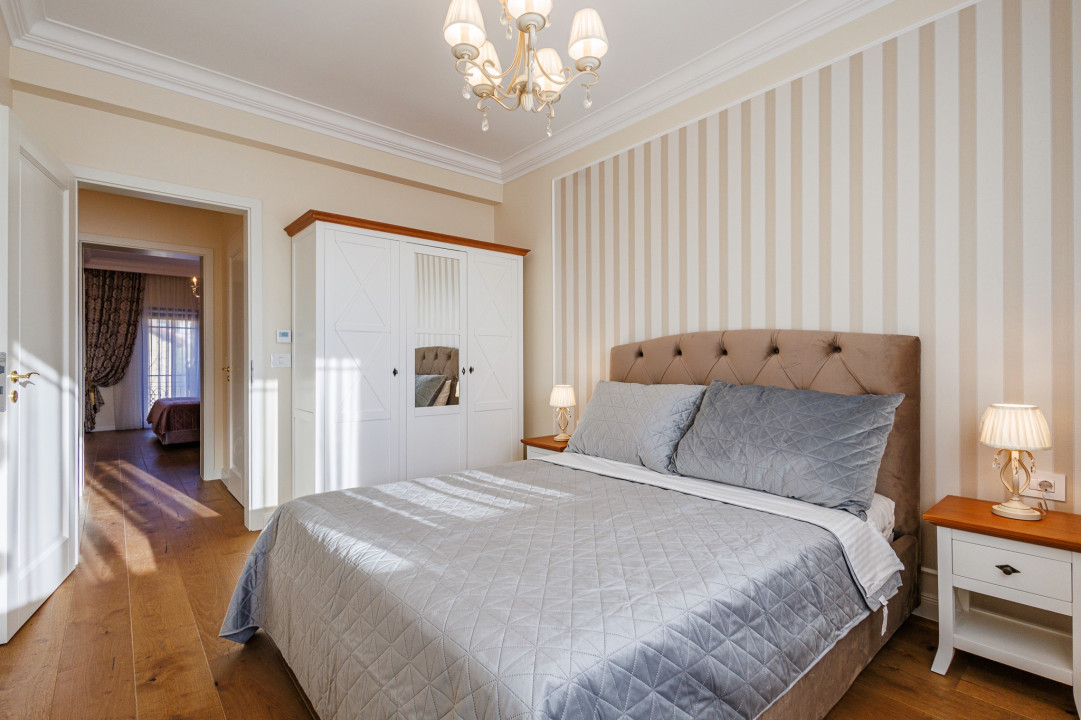 Casa de Lux cu Design Clasic și Piscină la limita dintre Timișoara și Dumbrăvița
