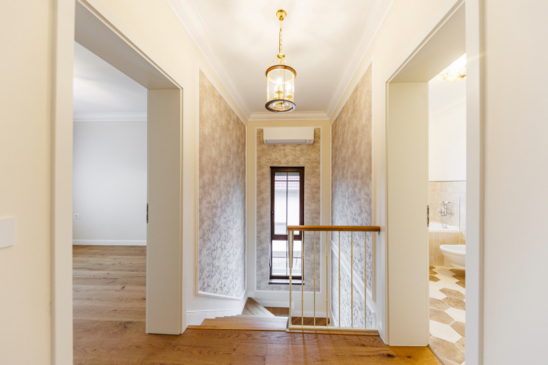 Casa de Lux cu Design Clasic și Piscină la limita dintre Timișoara și Dumbrăvița