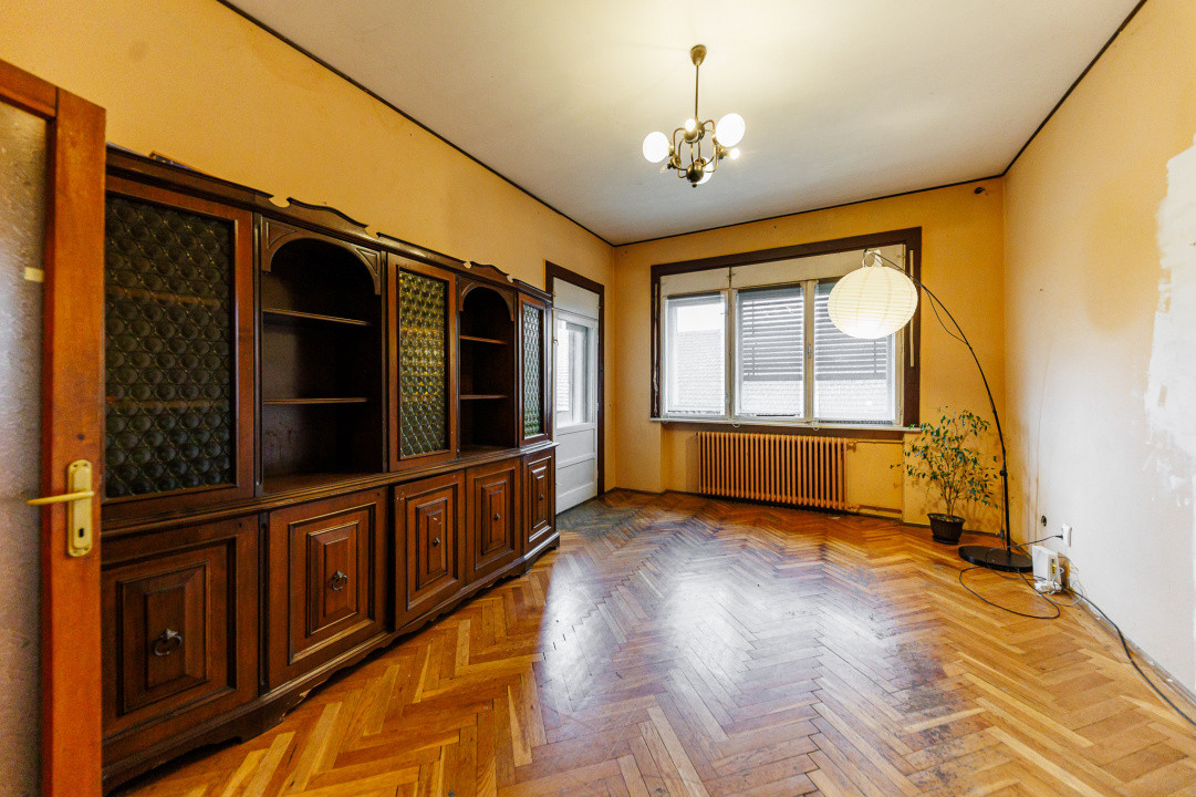 Apartament 4 Cam -Ultracentral / Punctele Cardinale/ Loc Parcare - Comision0%