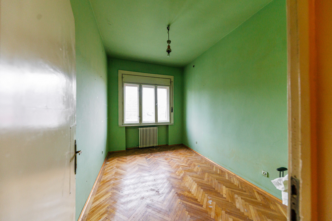 Apartament 4 Cam -Ultracentral / Punctele Cardinale/ Loc Parcare - Comision0%