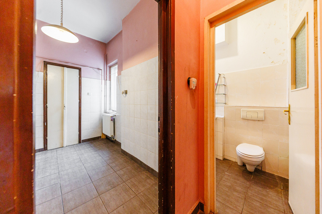 Apartament 4 Cam -Ultracentral / Punctele Cardinale/ Loc Parcare - Comision0%