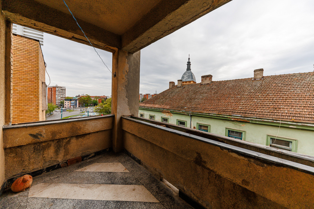 Apartament 4 Cam -Ultracentral / Punctele Cardinale/ Loc Parcare - Comision0%