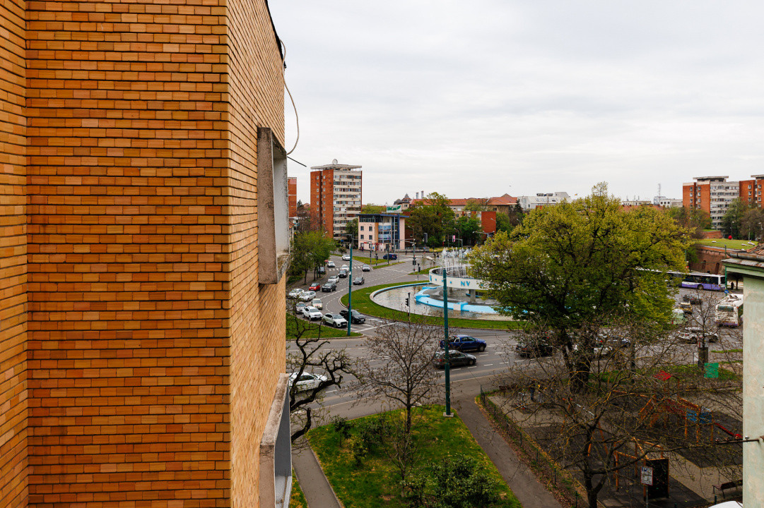 Apartament 4 Cam -Ultracentral / Punctele Cardinale/ Loc Parcare - Comision0%