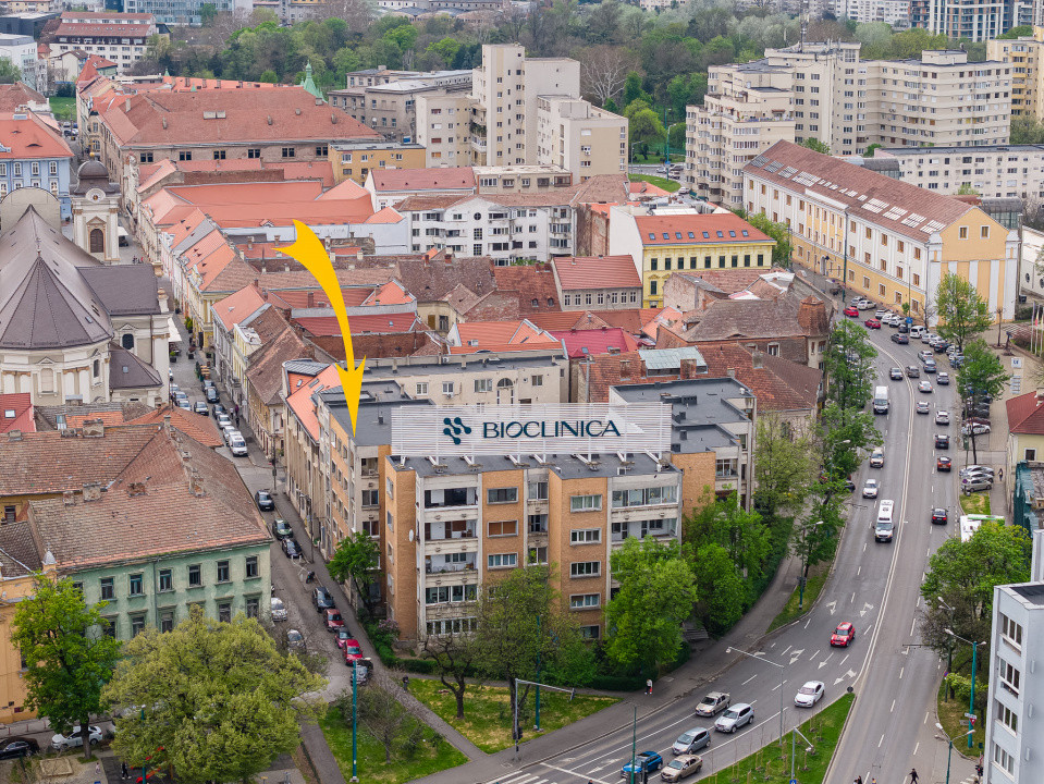 Apartament 4 Cam -Ultracentral / Punctele Cardinale/ Loc Parcare - Comision0%