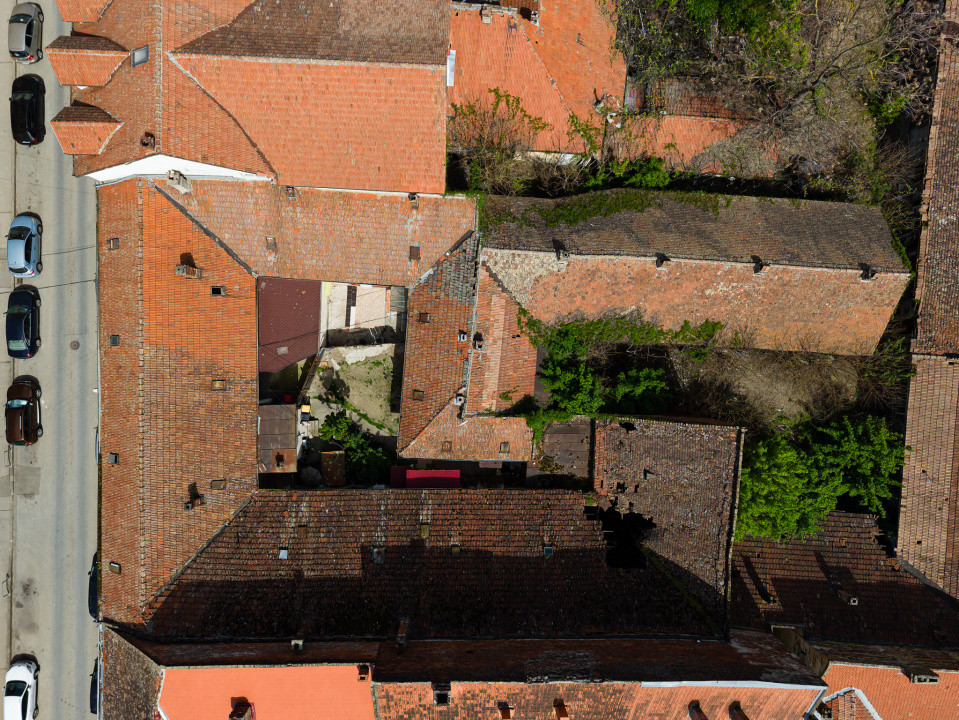 Zona istorică Traian–6 apartamente în imobil cu potențial, 621 mp, 759 mp teren