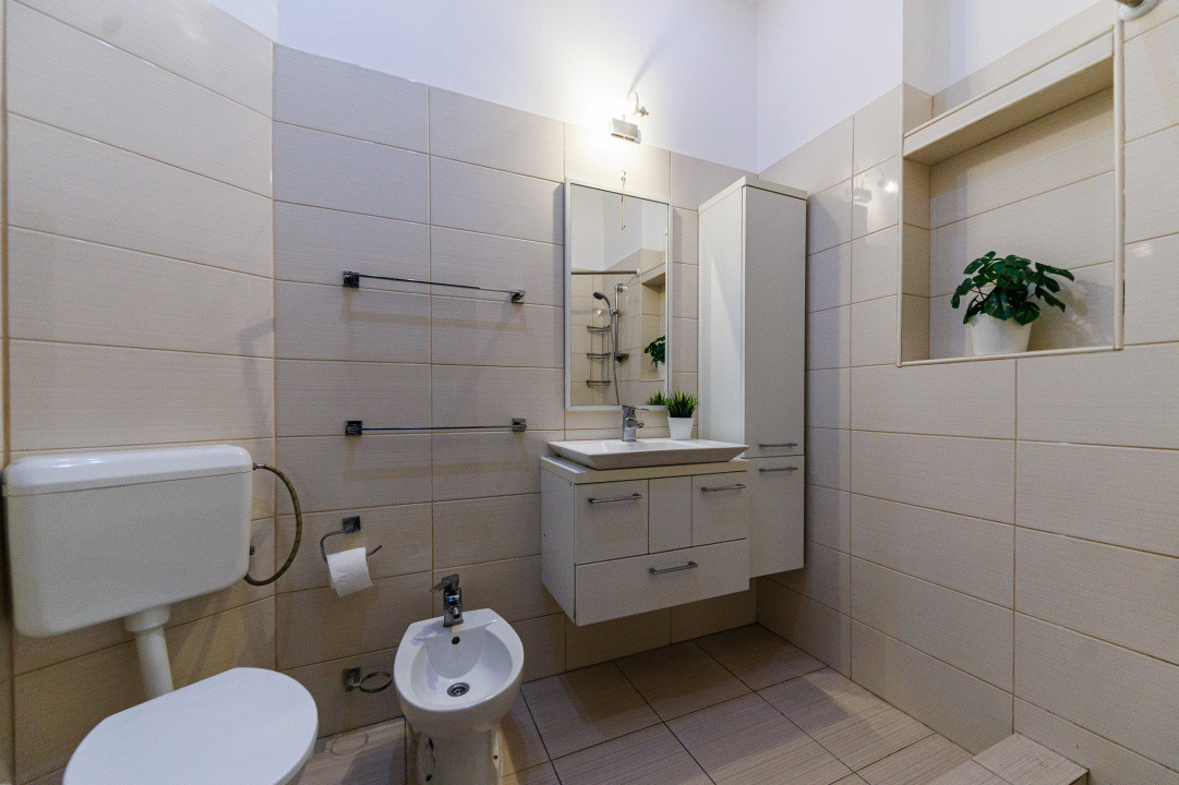 Apartament cochet – pe malul Begai, aproape de centrul orasului!
