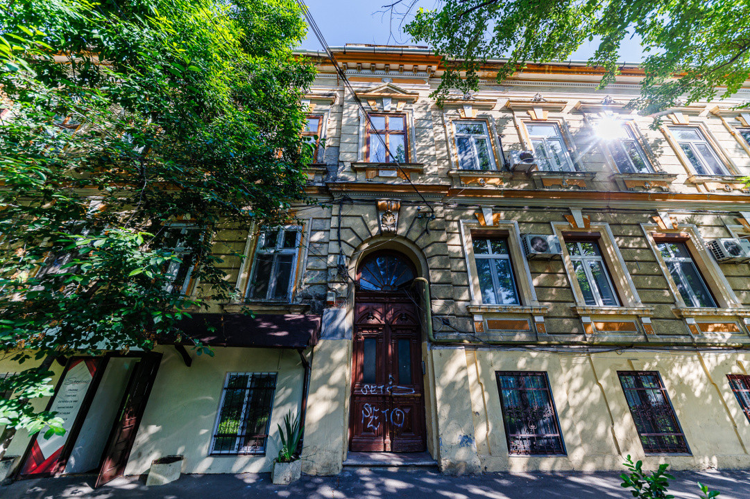 Apartament cochet – pe malul Begai, aproape de centrul orasului!
