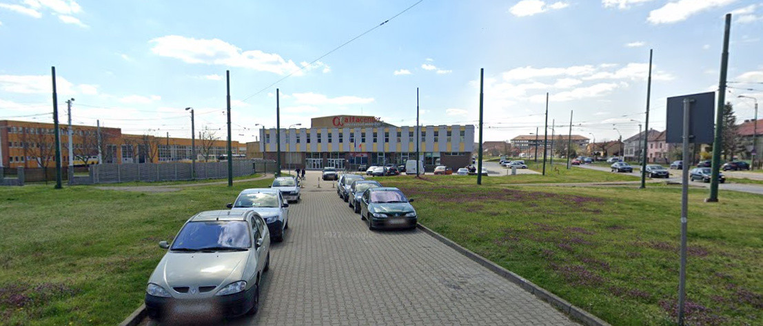 Centru Comercial operational si teren liber generos, Bd Dambovita, Timisoara