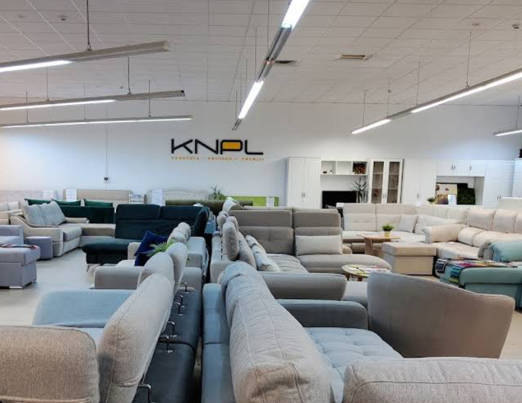 Centru Comercial operational si teren liber generos, Bd Dambovita, Timisoara