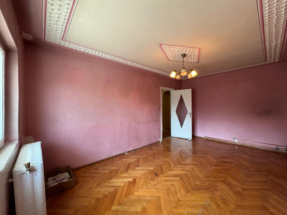 Apartament 3 camere decomandat, 56 mp utili, etaj 2 – zona Torontalului