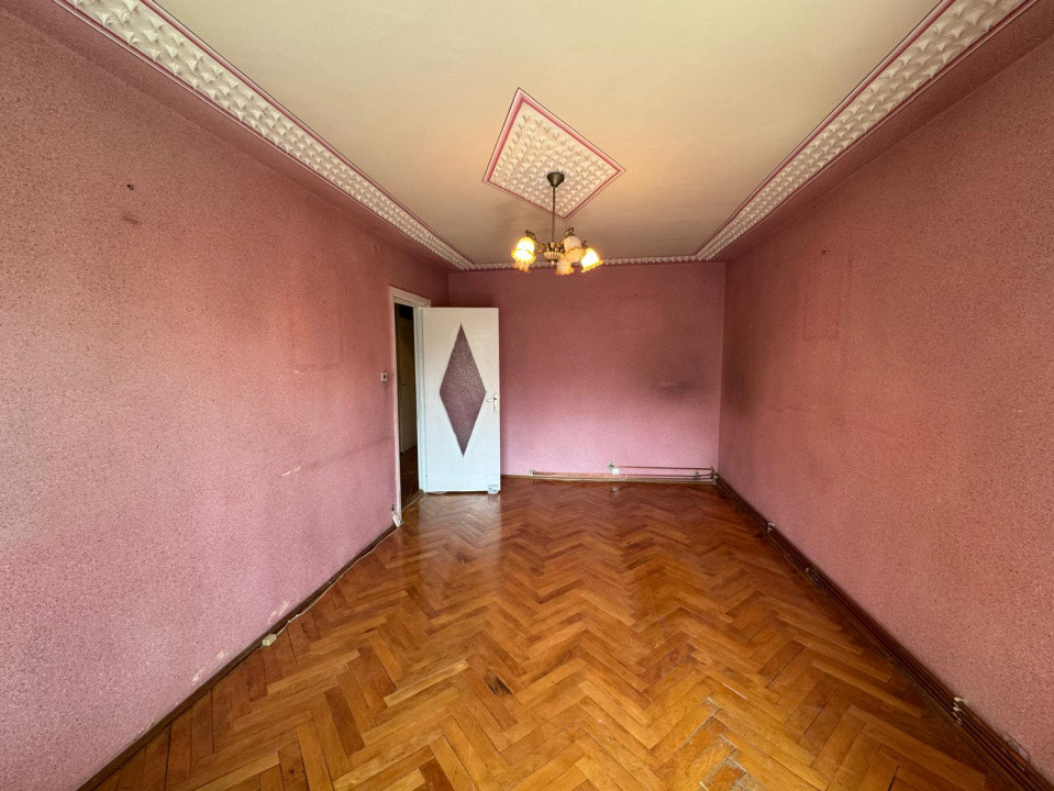 Apartament 3 camere decomandat, 56 mp utili, etaj 2 – zona Torontalului