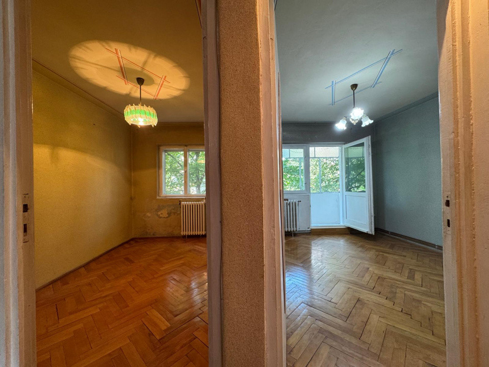 Apartament 3 camere decomandat, 56 mp utili, etaj 2 – zona Torontalului