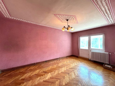 Apartament 3 camere decomandat, 56 mp utili, etaj 2 – zona Torontalului