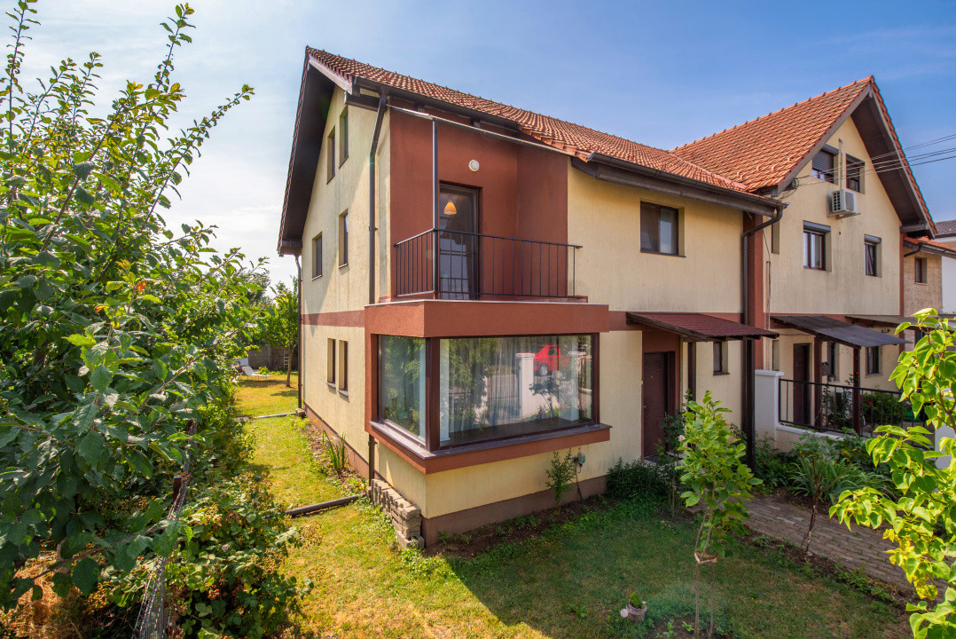 4 camere in triplex, teren 334 mp si terasa – Dumbravita, str. Magura
