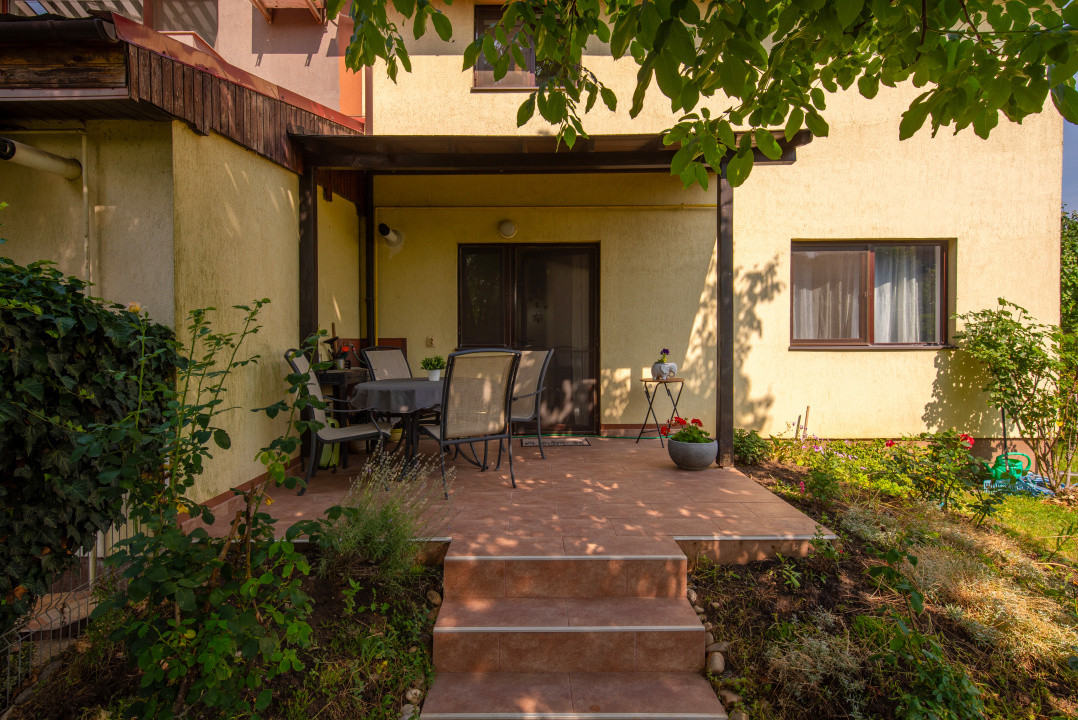 4 camere in triplex, teren 334 mp si terasa – Dumbravita, str. Magura