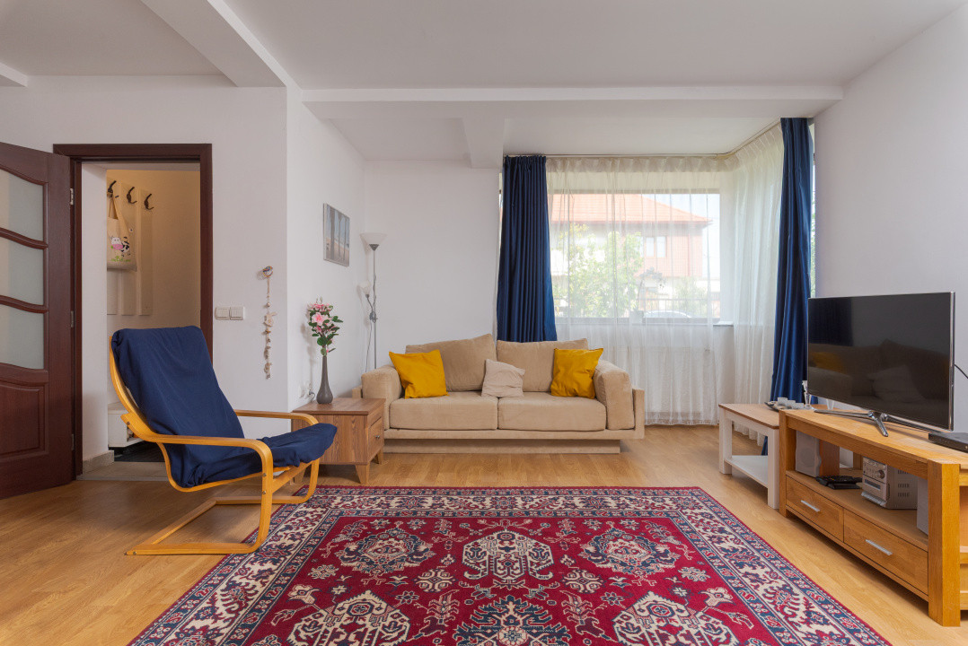 4 camere in triplex, teren 334 mp si terasa – Dumbravita, str. Magura