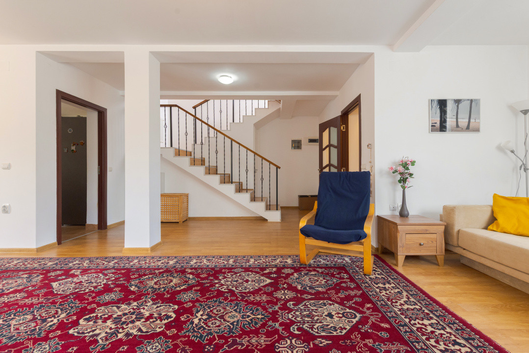 4 camere in triplex, teren 334 mp si terasa – Dumbravita, str. Magura