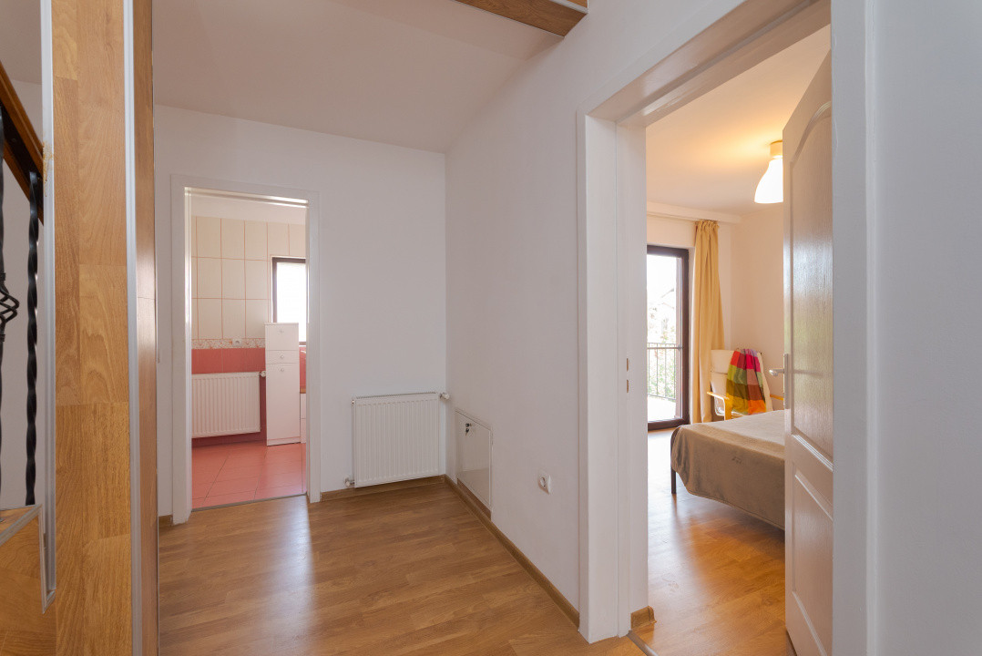 4 camere in triplex, teren 334 mp si terasa – Dumbravita, str. Magura
