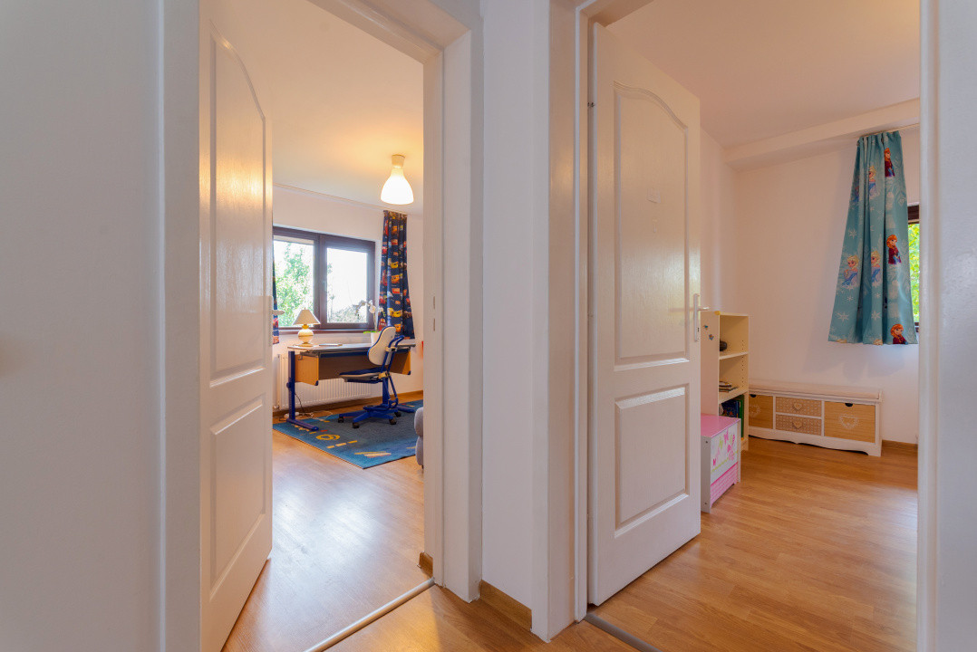 4 camere in triplex, teren 334 mp si terasa – Dumbravita, str. Magura
