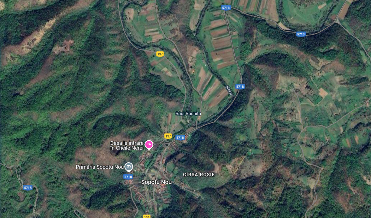 Teren 3600 mp pe drumul de acces in Cheile Nerei – Oportunitate excelenta! 