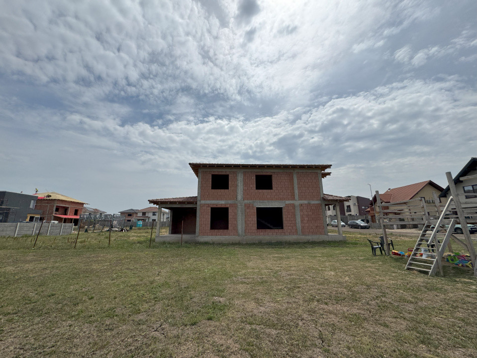 Duplex la rosu ambele unitati, Dumbravita, teren 783 mp, comision 0