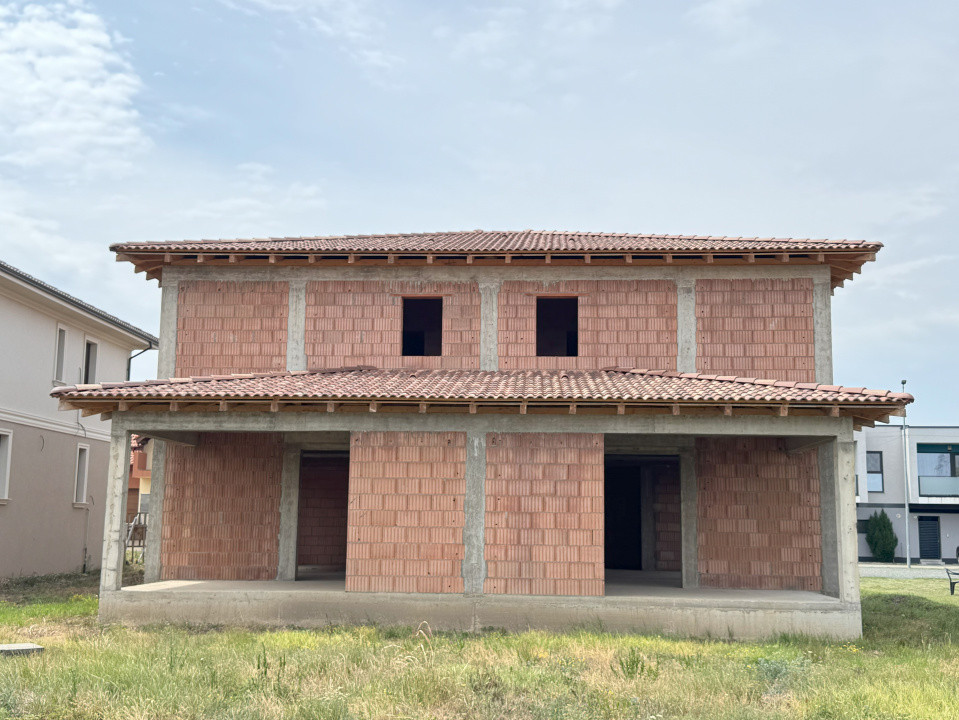 Duplex la rosu ambele unitati, Dumbravita, teren 783 mp, comision 0