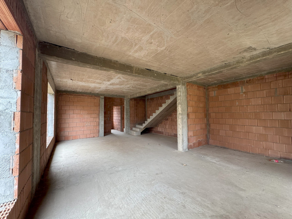 Duplex la rosu ambele unitati, Dumbravita, teren 783 mp, comision 0