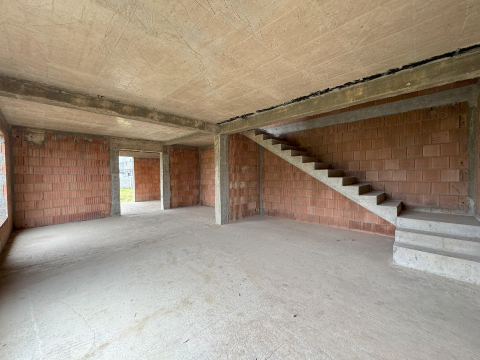 Duplex la rosu ambele unitati, Dumbravita, teren 783 mp, comision 0