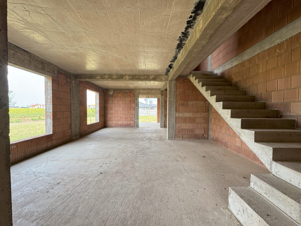 Duplex la rosu ambele unitati, Dumbravita, teren 783 mp, comision 0