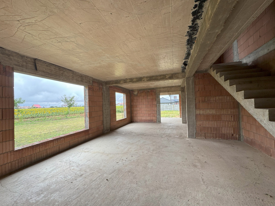 Duplex la rosu ambele unitati, Dumbravita, teren 783 mp, comision 0