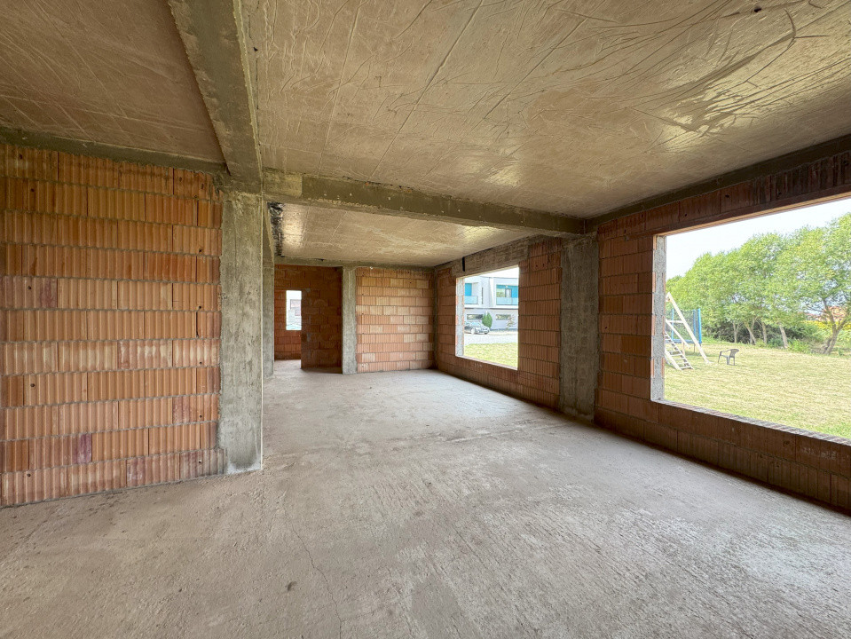 Duplex la rosu ambele unitati, Dumbravita, teren 783 mp, comision 0