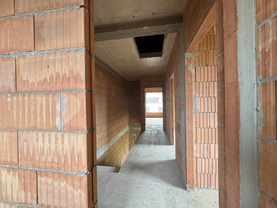 Duplex la rosu ambele unitati, Dumbravita, teren 783 mp, comision 0