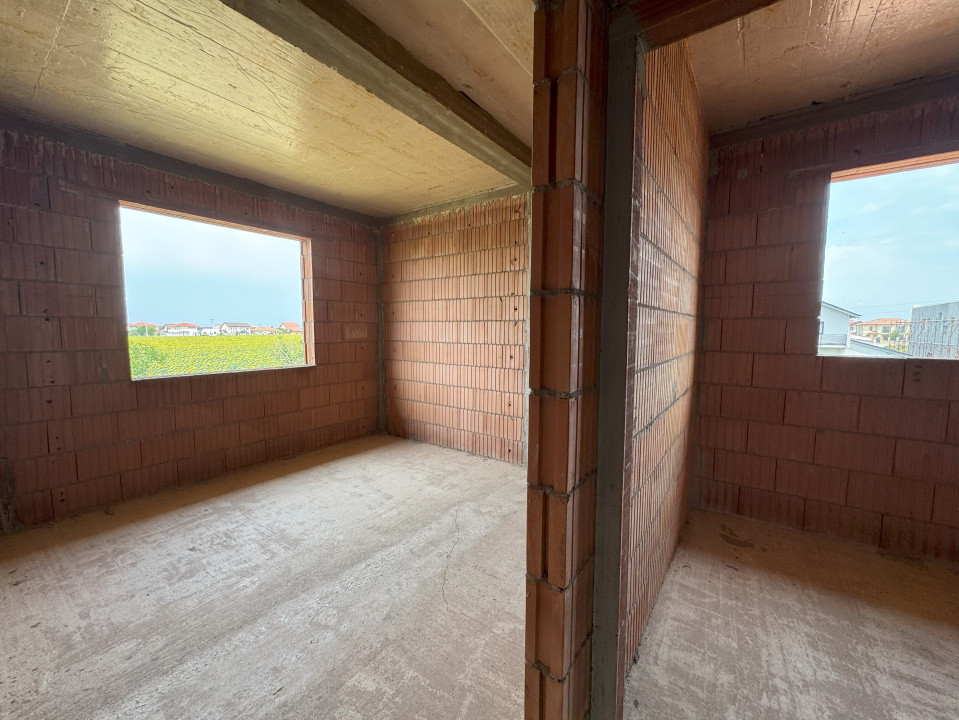 Duplex la rosu ambele unitati, Dumbravita, teren 783 mp, comision 0