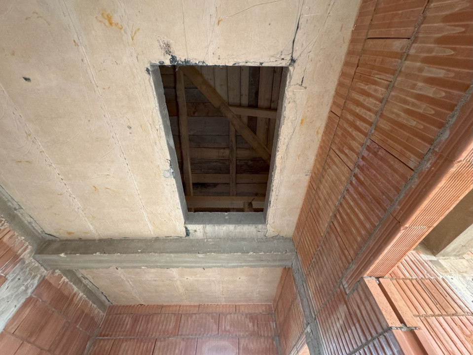 Duplex la rosu ambele unitati, Dumbravita, teren 783 mp, comision 0