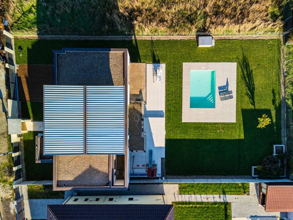 Vila premium, pregatita pentru viitor–panouri solare, spatiu generos