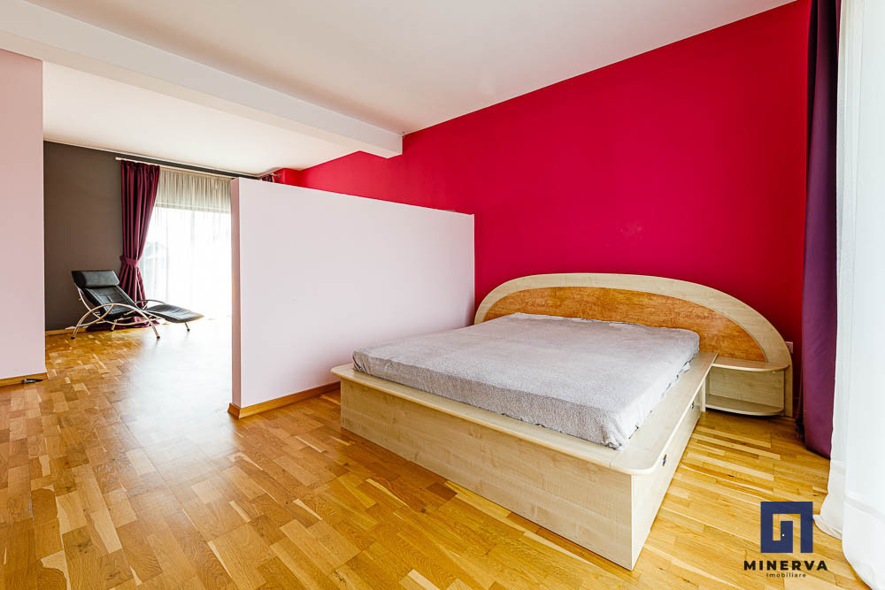 Vila premium, pregatita pentru viitor–panouri solare, spatiu generos