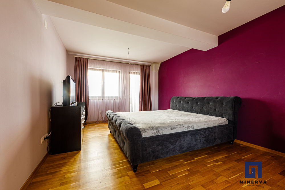 Vila premium, pregatita pentru viitor–panouri solare, spatiu generos