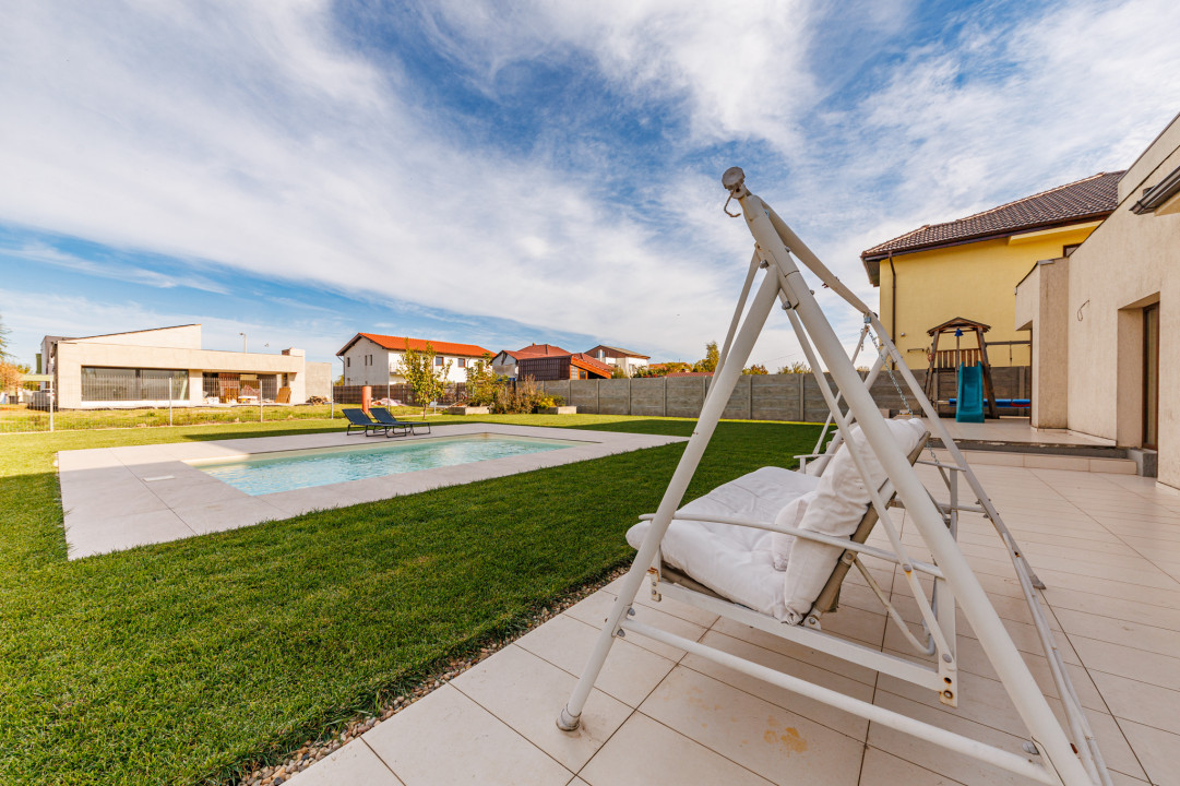 Vila premium, pregatita pentru viitor–panouri solare, spatiu generos