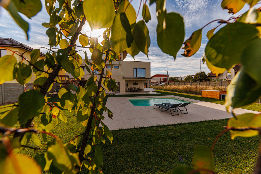 Vila premium, pregatita pentru viitor–panouri solare, spatiu generos