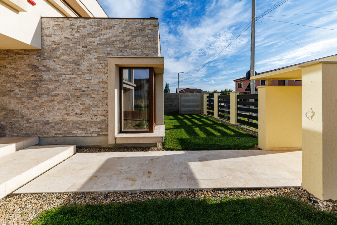 Vila premium, pregatita pentru viitor–panouri solare, spatiu generos