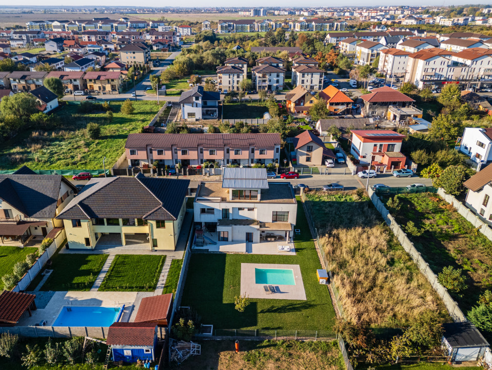 Vila premium, pregatita pentru viitor–panouri solare, spatiu generos