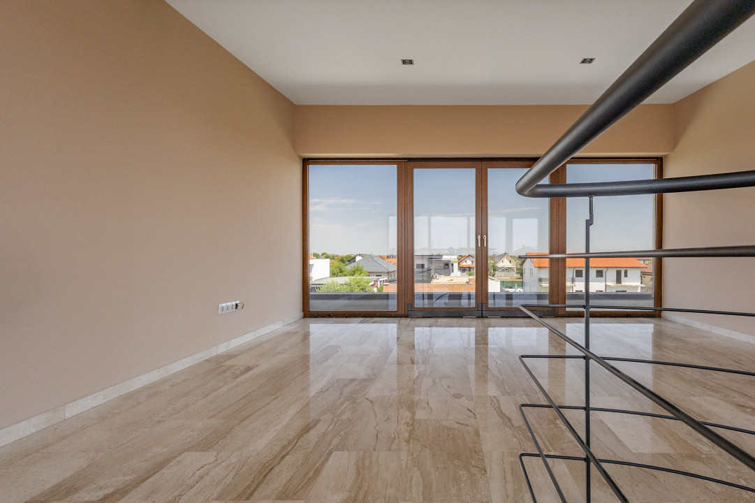 Vila premium, pregatita pentru viitor–panouri solare, spatiu generos