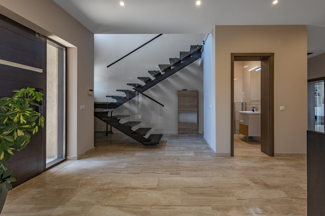Vila premium, pregatita pentru viitor–panouri solare, spatiu generos