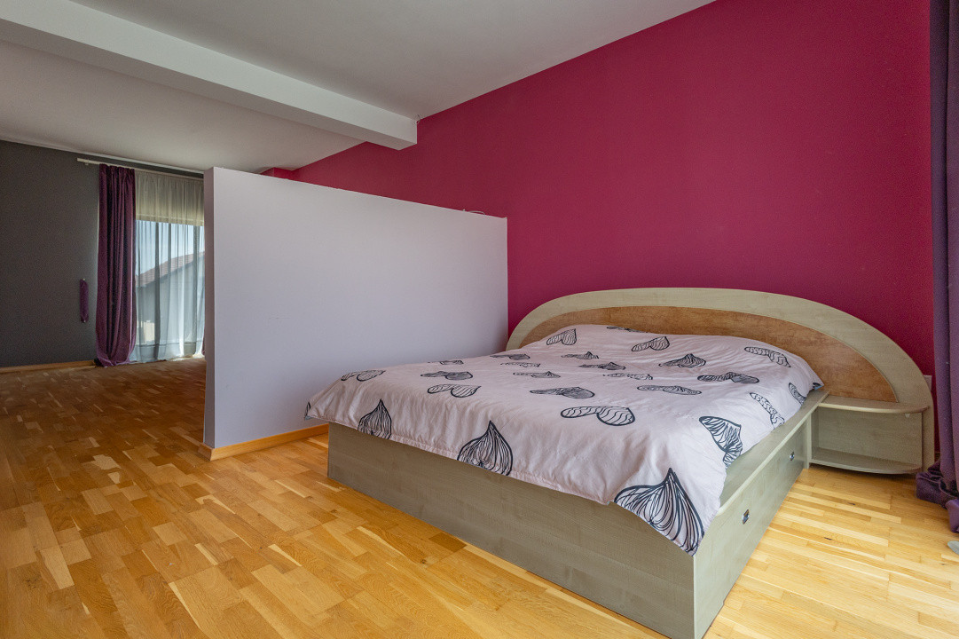 Vila premium, pregatita pentru viitor–panouri solare, spatiu generos