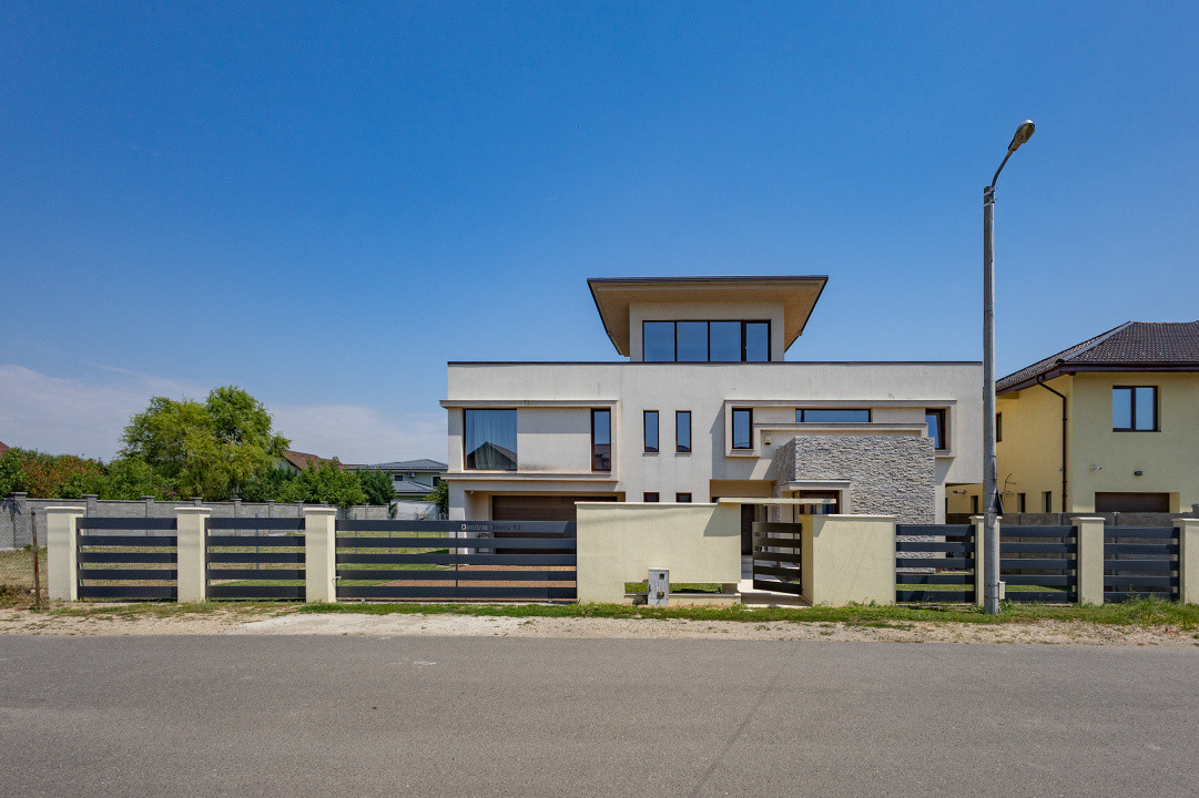 Vila premium, pregatita pentru viitor–panouri solare, spatiu generos