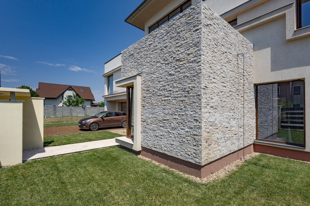 Vila premium, pregatita pentru viitor–panouri solare, spatiu generos