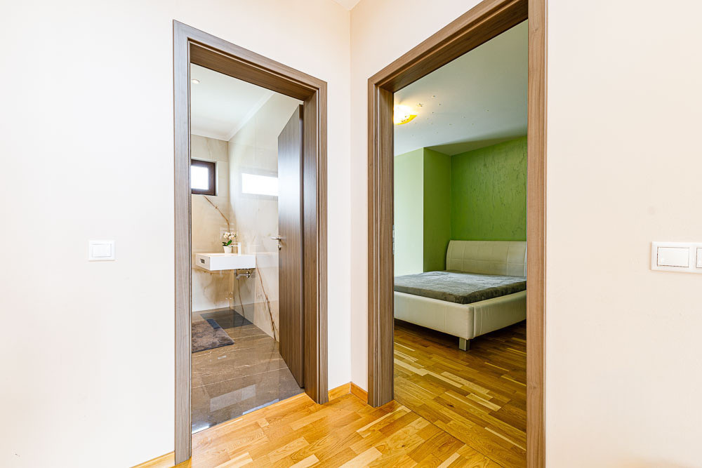 Vila premium, pregatita pentru viitor–panouri solare, spatiu generos